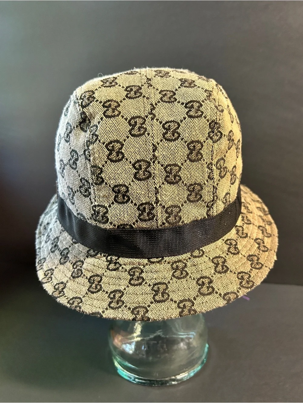 Authentic Gucci Bucket Hat - Men - Size L - Great Condition